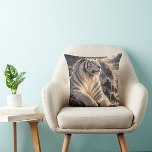 Coussin Tigre Blanc dans les Montagnes enneigées – Faune M