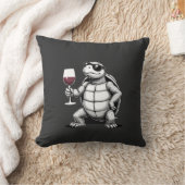 Coussin tortue cool buvant du vin rouge impression d'art_1 (Couverture)