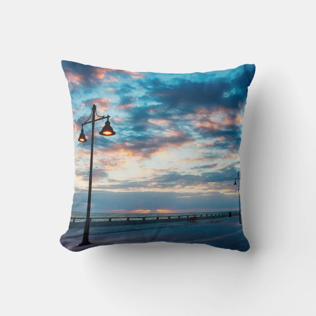 Coussin Tôt le matin le long de l'océan Atlantique et la c (Recto)