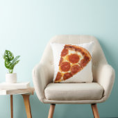 Coussin tranche de pizza pepperoni classique de SlipperyJo (Chaise)