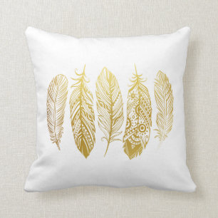 Coussin tribal d'impression de plume d'or de Faux