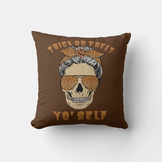 Coussin TRICK OU TRAITER VOUS-MÊME drôle halloween crâne m (Recto)