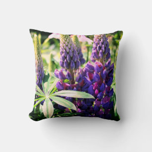 Coussin Trio de fleurs de lupine violette