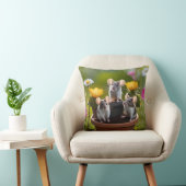 Coussin Trois Mètres Dans Des Pots À Fleurs, (Chaise)