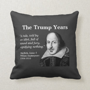 Coussin Trump Years, Shakespeare, gris foncé