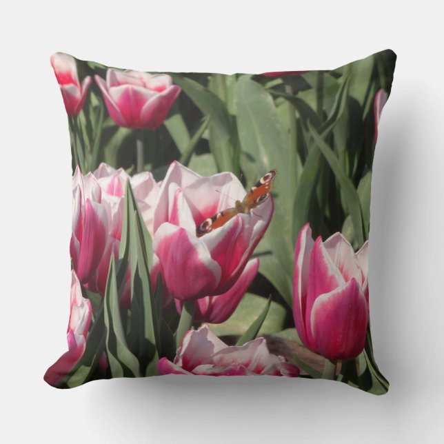 Coussin Tulipes roses avec Papillon Peacock Lancer l'oreil (Recto)