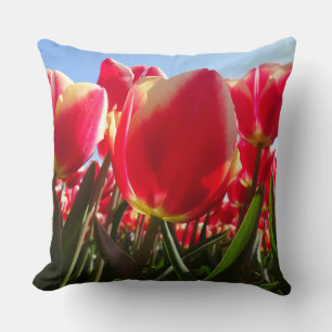 Coussin Tulipes Rouges Ensoleillées Près De L'Oreiller