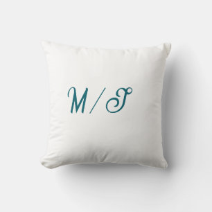 Coussin Turquoise monogramme nom de couple de mariage simp