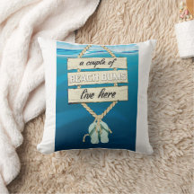 Un couple de beach-voleurs vivent ici