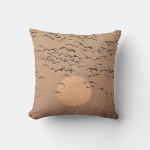 Coussin Un groupe d'oies des neiges migratrices