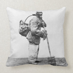 Coussin Un journalier chinois, c.1870 (photo de b/w)