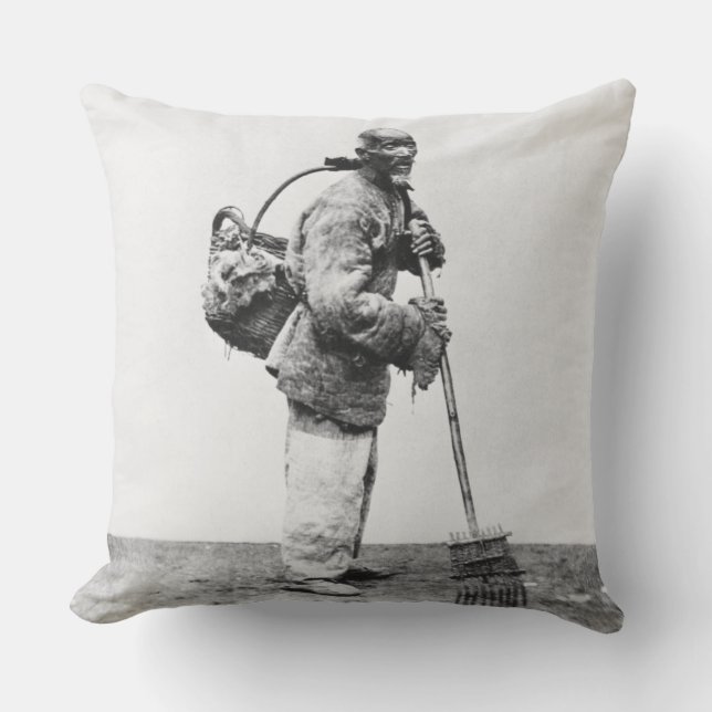 Coussin Un journalier chinois, c.1870 (photo de b/w) (Recto)