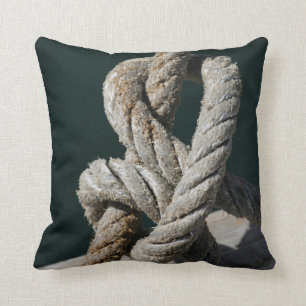Coussin Un noeud attaché sur une jetée Portugal