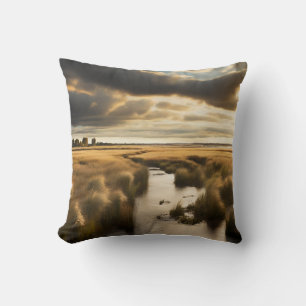 Coussin Un paysage calme de zones humides avec un petit ru