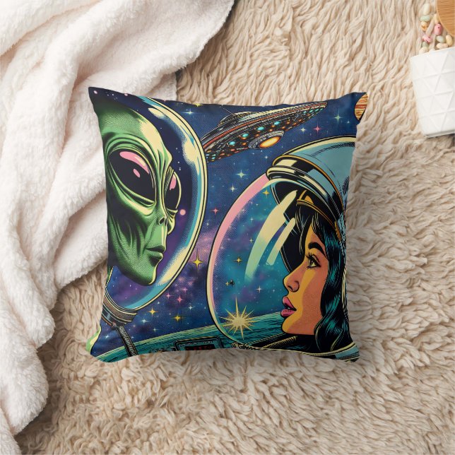 Coussin Une astronaute rencontre un Alien extra-terrestre (Couverture)