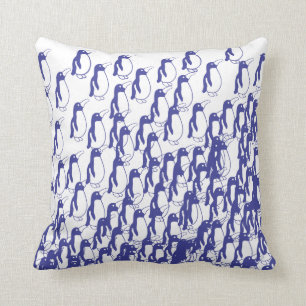 Coussin Une pile des pingouins