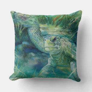 Coussin Une tortue de mer nager dans l'océan