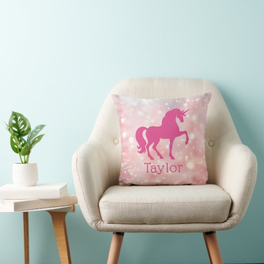 Coussin Unicorne lumière rose éthérée parties scintillant  (Chaise)