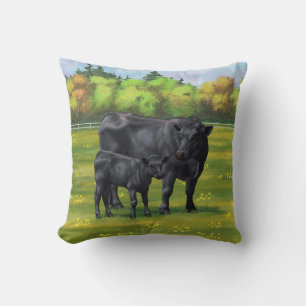 Coussin Vache d'Angus noir et veau mou en pâturage d'été
