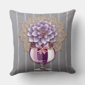 Coussin Vase de Dahlia Violet Mariage Récent  (Verso)