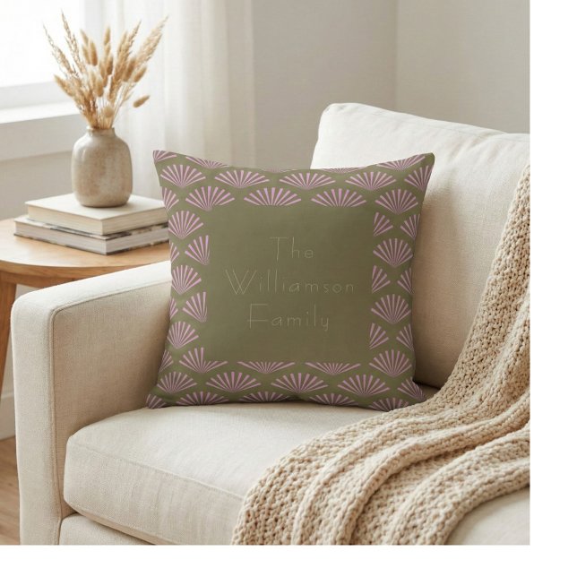 Coussin Ventilateurs Art Déco en Olive et Lilac Nom person (Créateur téléchargé)