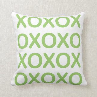 Coussin vert et blanc de XOXO