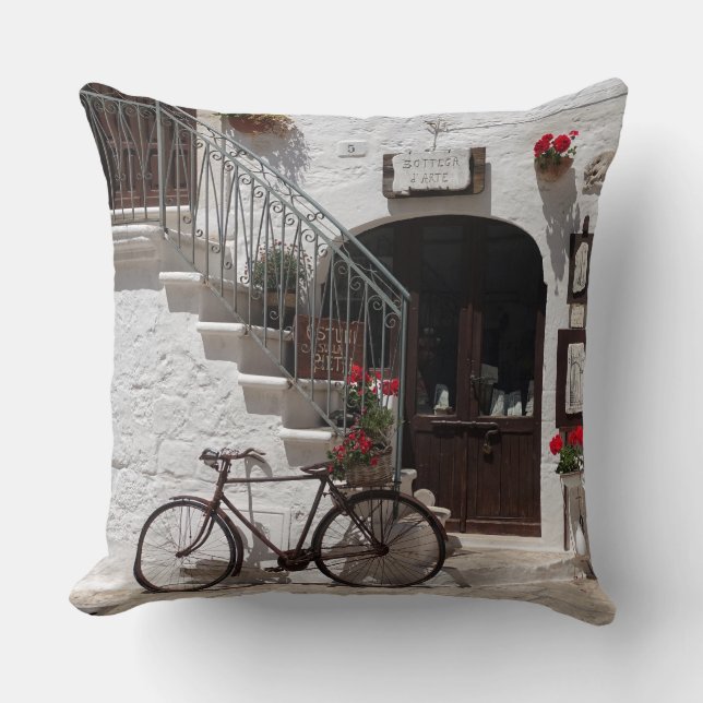 Coussin Vieux vélo et devanture de magasin dans Pouilles (Recto)
