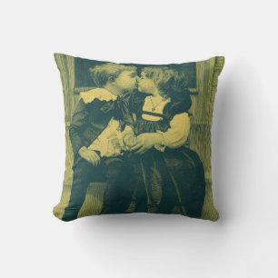 Coussin Vintage Amour et Romance Photo, Enfants Baiser