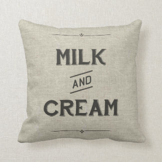 Coussin vintage de ferme - lait et crème