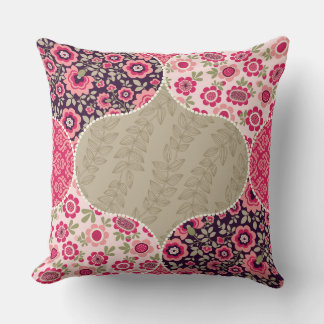 Coussin Vintage Floral Motif marocain rose