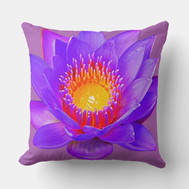 Coussin Violet Lotus Flower (Recto)