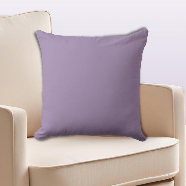 Coussin Violet uni-coloré profond d'Améthyste (Deep Amethyst Uni-colored Violet Throw Pillow)