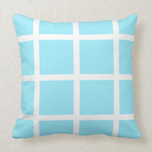 Coussin Vitre blanche sur le bleu de ciel d'été