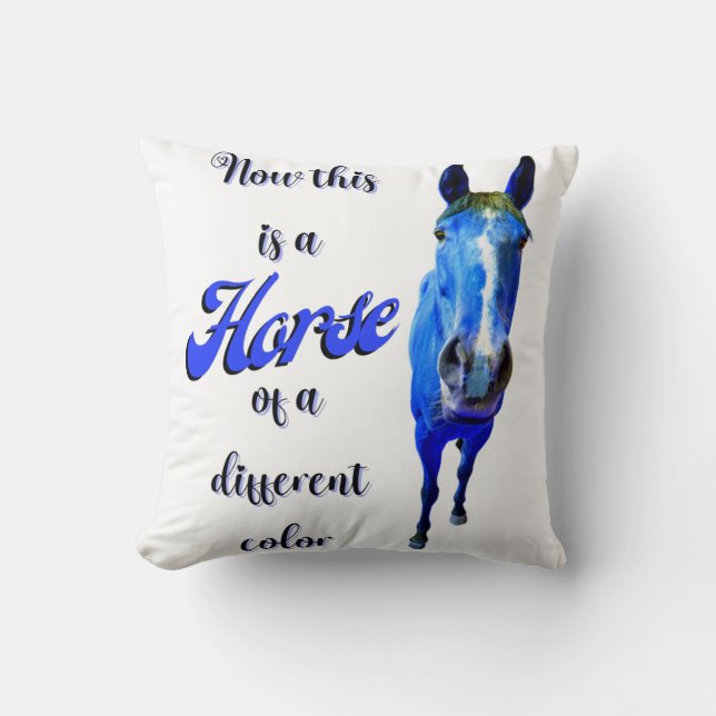 Coussin Voici un cheval d'une couleur différente en bleu (Recto)