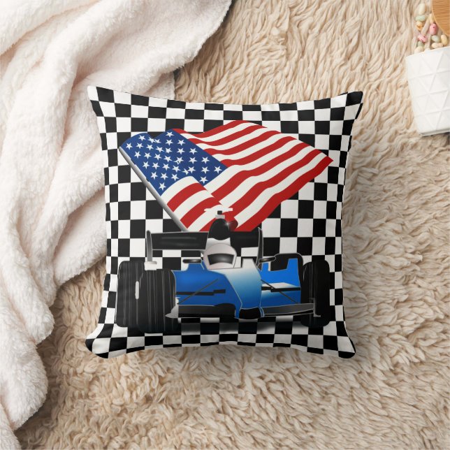 Coussin Voiture de course avec drapeau américain (Couverture)