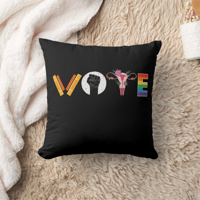 Coussin VOTE Books Uterus LGBT Support (Couverture)