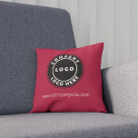 Coussin Votre logo d'entreprise et votre site Web d'entrep<br><div class="desc">Ajoutez le logo de votre entreprise et l'identité de votre marque à ce coussin ainsi que l'adresse ou le slogan de votre site Web en cliquant sur le bouton "Personnaliser" ci-dessus. Ces oreillers jetables de marque peuvent annoncer votre entreprise comme les employés les utilisent et double comme un swag d'entreprise....</div>