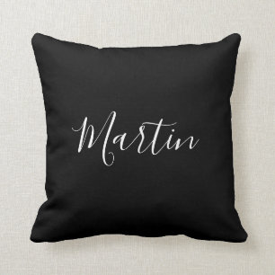 Coussin Votre nom   Élégant script blanc sur noir