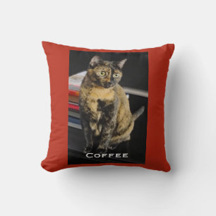 Coussin Votre photo d'animal de compagnie, nom, fond rouge