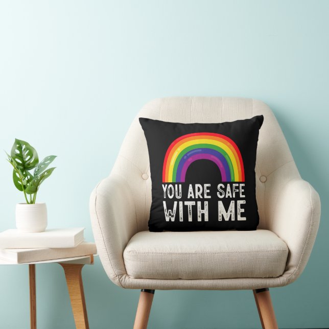 Coussin Vous êtes en sécurité avec moi LGBTQ Mois de la fi (Chaise)