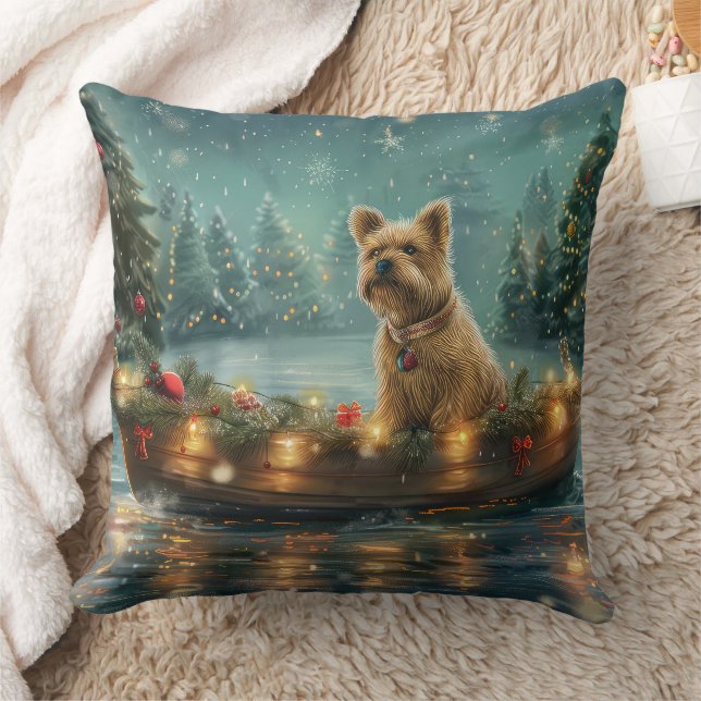 Coussin Voyage festif de Noël de Cairn Terrier (Couverture)