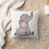 Coussin Watercolor Cute Baby Elephant With Blush & Flowers (Couverture)