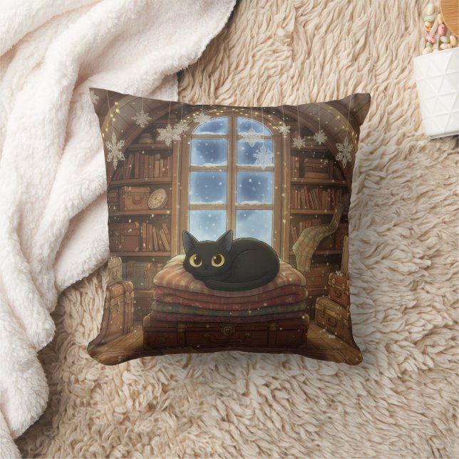 Coussin Whimsical Vintage Black Cat at the Attic (Couverture)