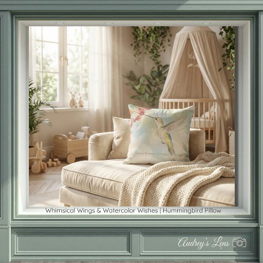 Coussin Whimsical Wings & Watercolor Wishes | Hummingbird 