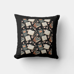Coussin Whimsigoth Booktok Graphisme esthétique