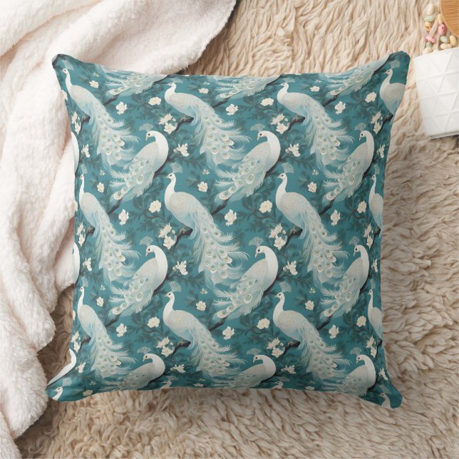 Coussin White Peacocks on Teal Throw Pillow (Couverture)