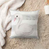 Coussin White Swan Gris Script Personnalisé Naissance (Couverture)