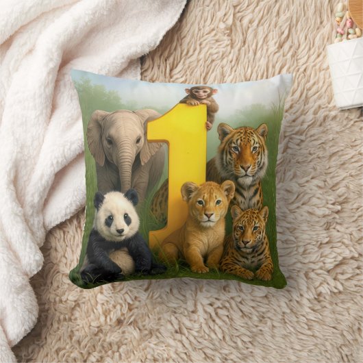 Coussin Wildlife Animal Babies With a Number One (Couverture)