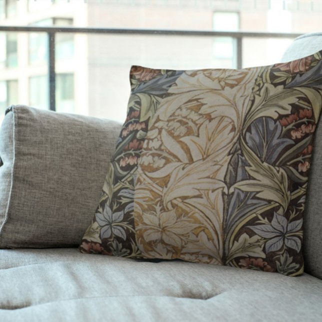 Coussin William Morris Bluebell Tapestry Design (Example of William Morris Bluebell pillow in a room)