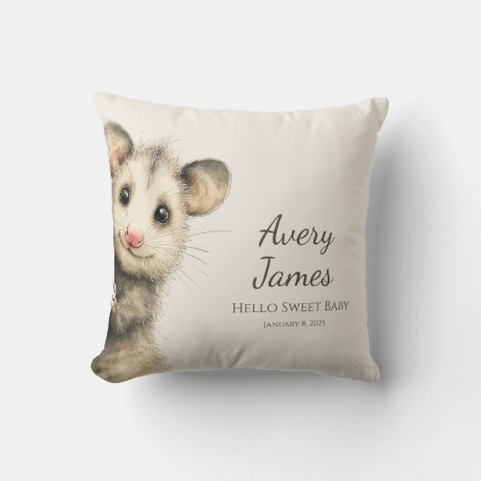 Coussin Woodland Opossum Baby • Warm Cream Nursery (Recto)